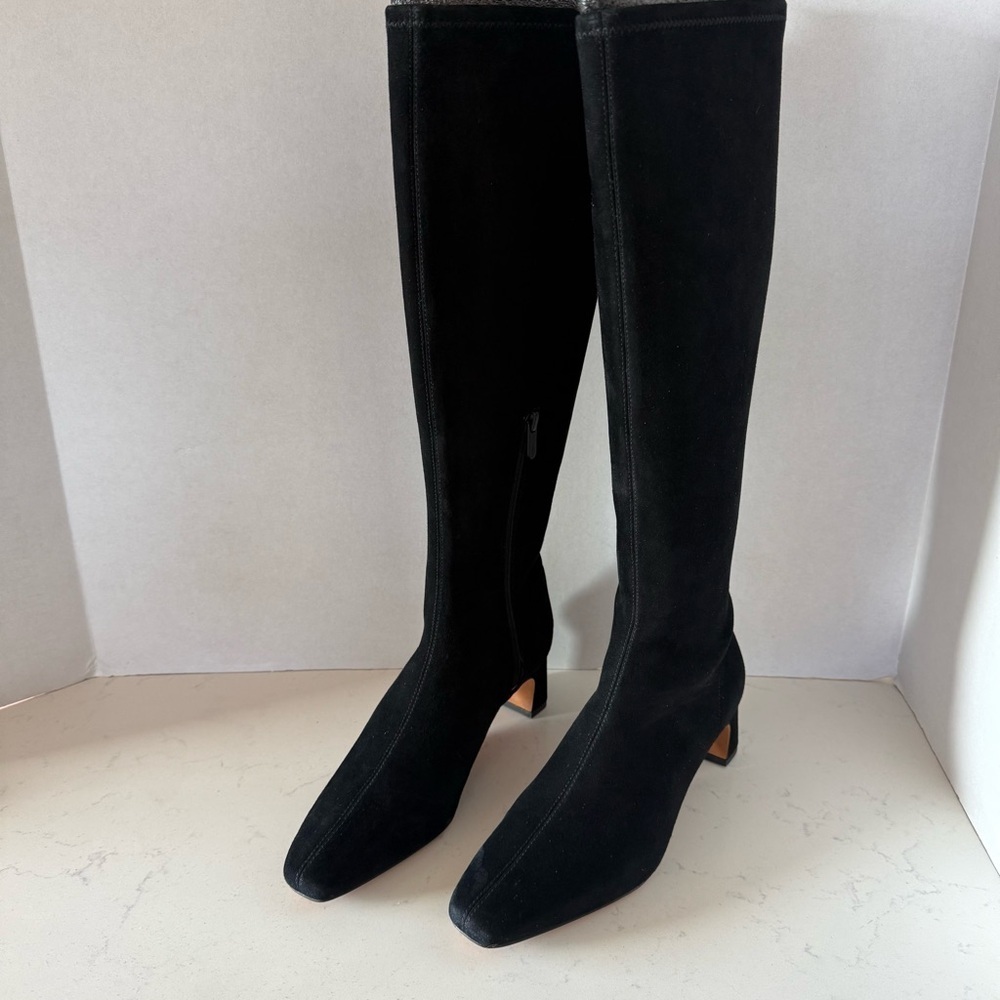 NEW Vince Saira Suede Knee Boot in Black Size: 6